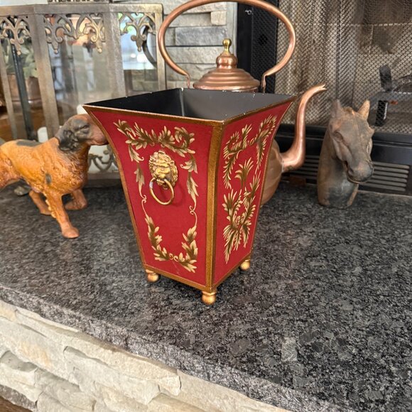 Vintage French Tole Flared Cachepot Planter with Lionheads - Picture 14 of 16